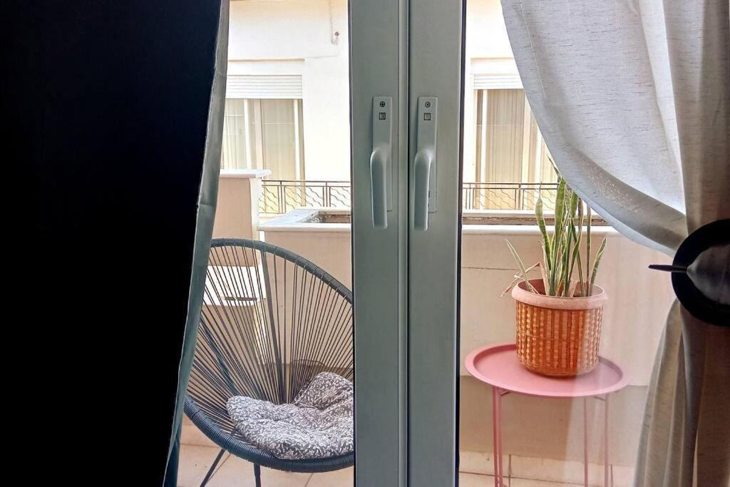 Vincent - Central 2 Bedroom Apartment 79Sqm 特里波利斯 外观 照片